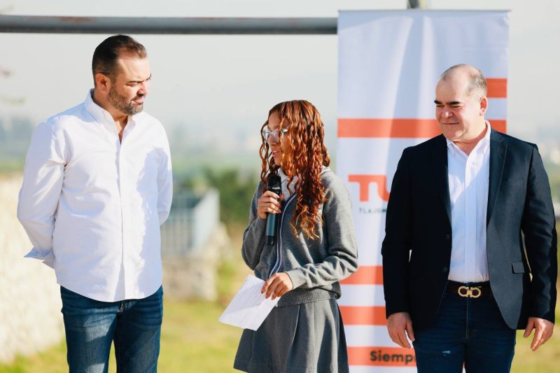 Gerardo Quirino impulsa mejores espacios educativos en Hacienda Santa F